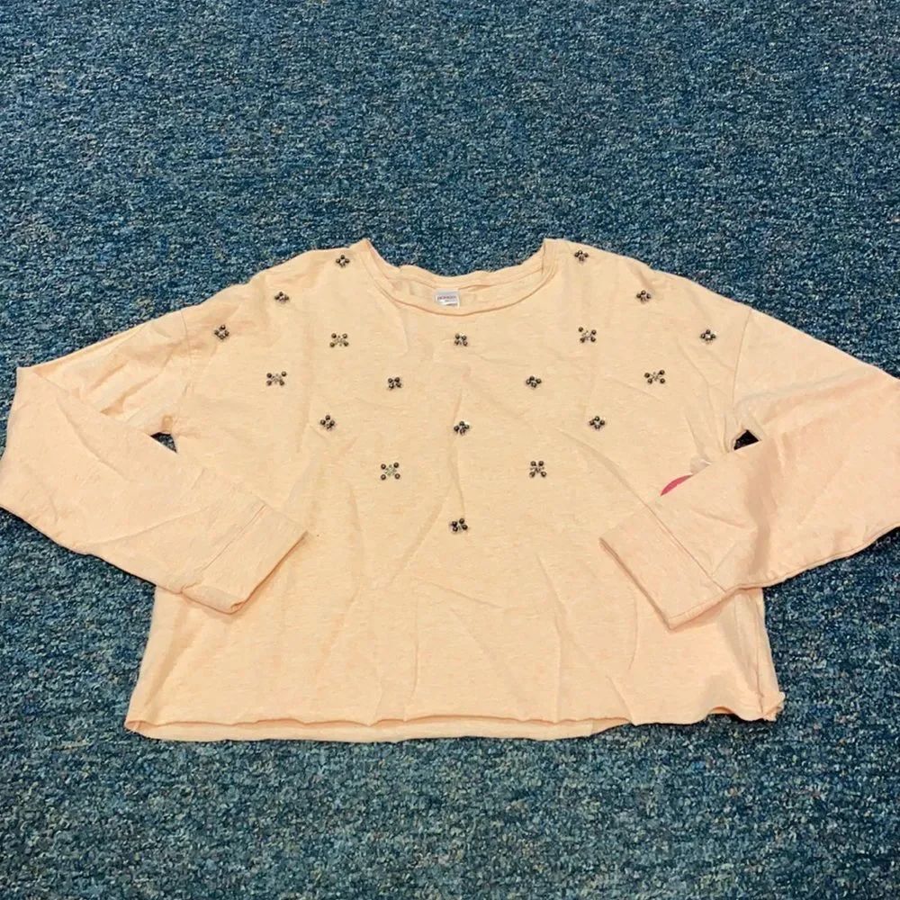 Bongo Salmon Jeweled Top sz. M NWT